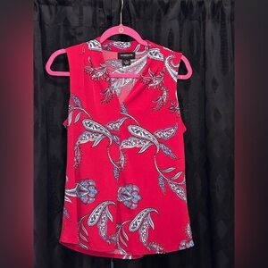 Liz Claiborne Women’s Red Paisley Sleeveless Blouse. Women’s size Small.